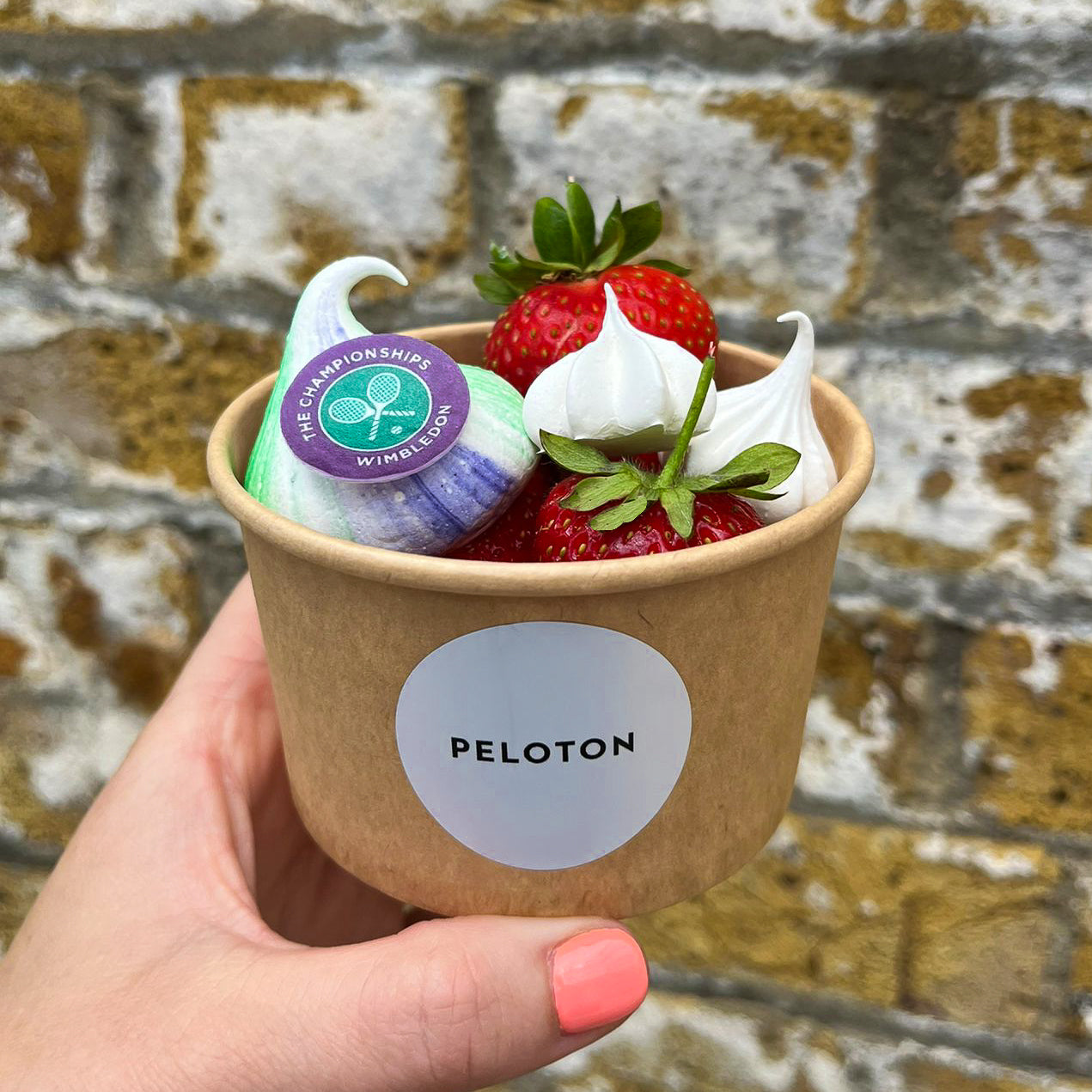 Strawberry & Meringue Pots